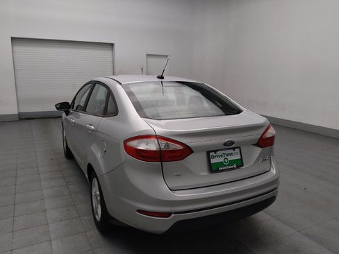 Used 2018 Ford Fiesta SE image 5