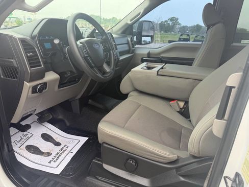 Used 2019 Ford F350 XL AWD/4WD image 14