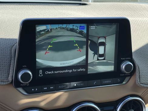 Used 2024 Nissan Sentra SV w/ SV Premium Package image 12