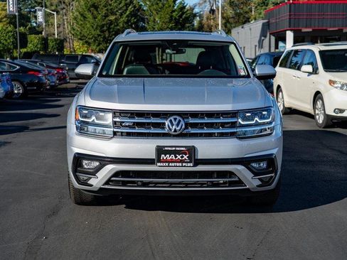 Used 2019 Volkswagen Atlas SEL R-Line image 3