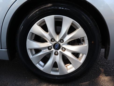 Used 2015 Subaru Legacy 2.5i Premium AWD/4WD image 42
