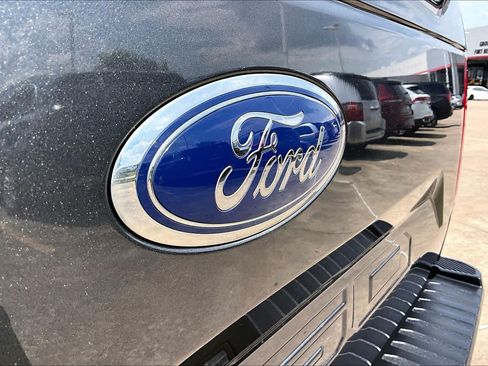 Used 2020 Ford F150 XLT w/ Equipment Group 302A Luxury RWD image 10