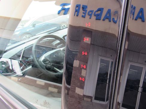 Used 2023 Ford Explorer XLT w/ Equipment Group 202A image 40