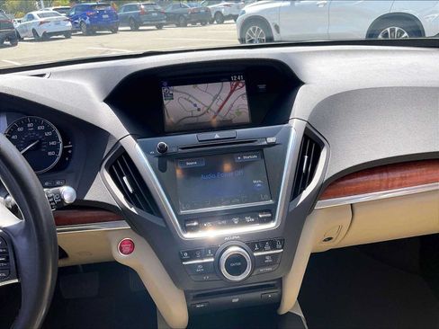 Used 2017 Acura MDX SH-AWD image 9