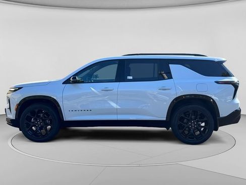 Used 2026 Chevrolet Traverse RS w/ LPO, Floor Liner Package AWD/4WD image 2
