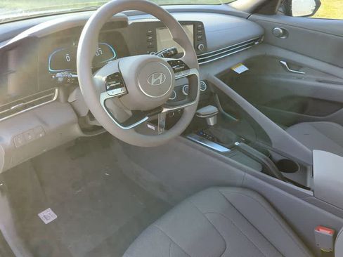 New 2026 Hyundai Elantra SE FWD image 15
