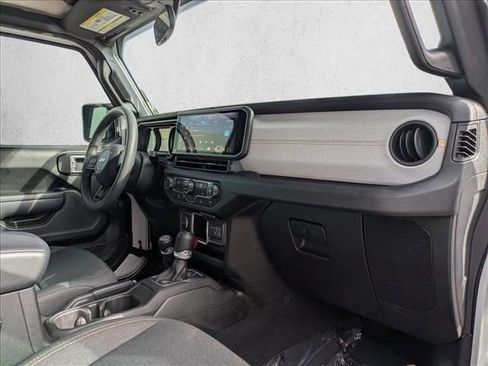 Used 2024 Jeep Wrangler Sport image 22