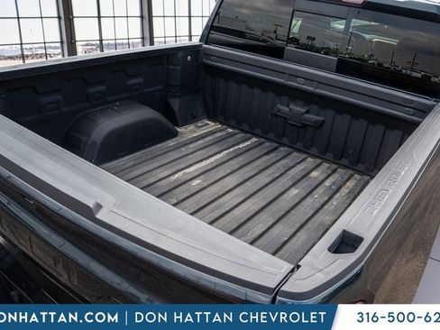Used 2022 Chevrolet Silverado 1500 LTZ AWD/4WD image 29