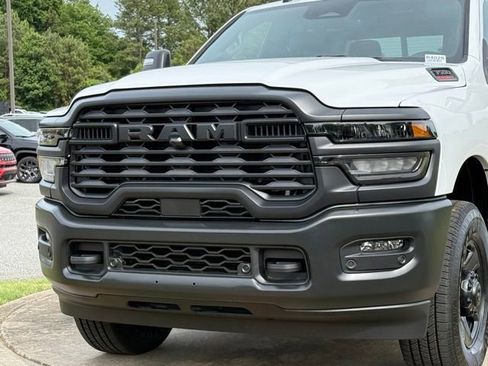 New 2026 RAM 3500 Tradesman AWD/4WD image 10