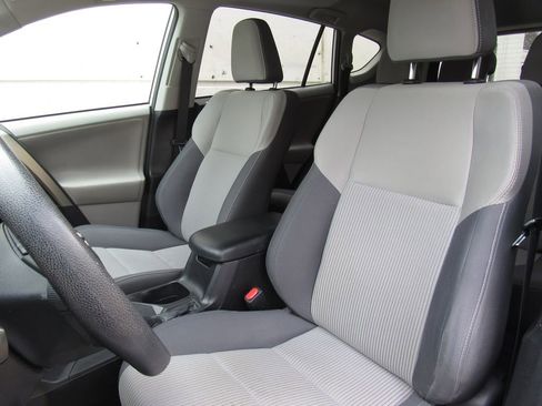 Used 2013 Toyota RAV4 XLE image 11