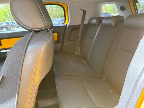 Used 2007 Toyota FJ Cruiser 4WD image 10
