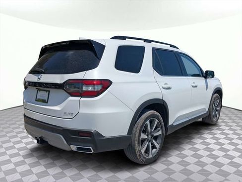 Used 2023 Honda Pilot Elite image 4