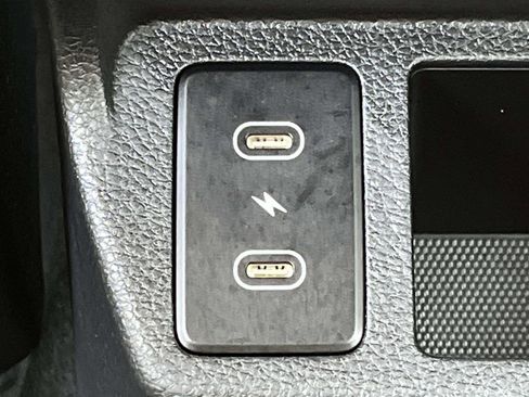 Used 2024 Kia Seltos SX image 17