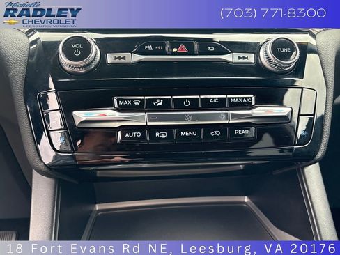 Used 2023 Ford Explorer Limited image 20