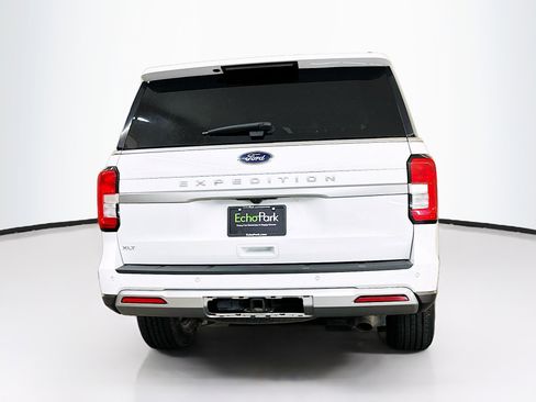 Used 2024 Ford Expedition XLT image 7