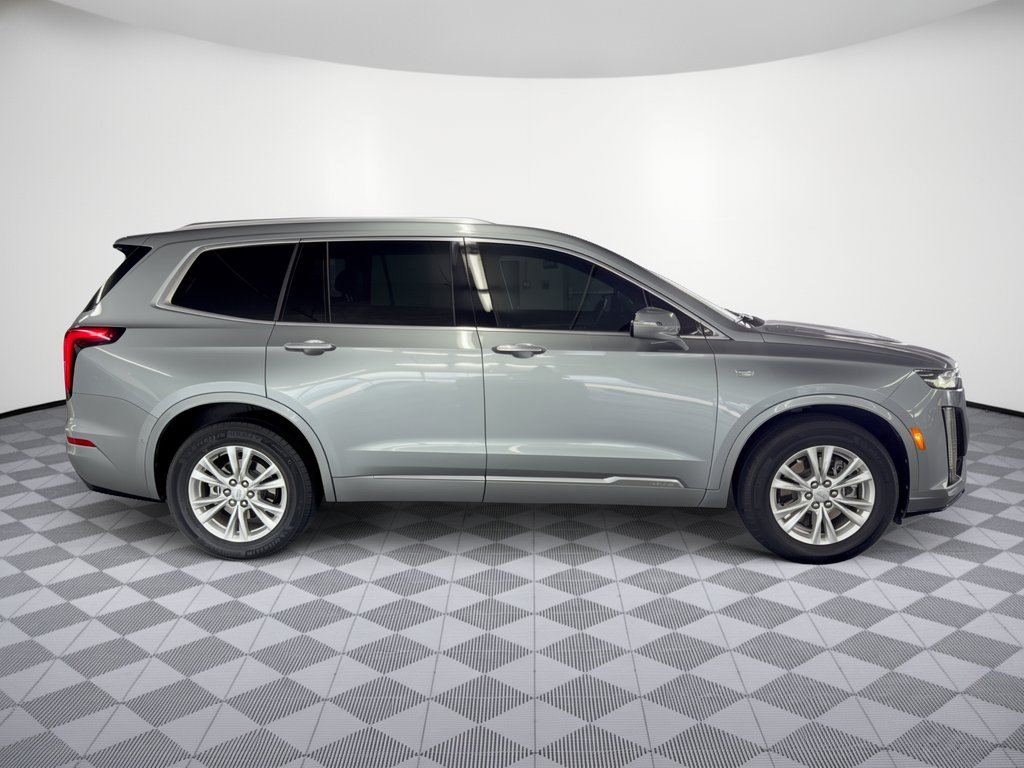 Used 2024 Cadillac XT6 Luxury FWD image 8
