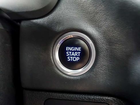 Used 2022 Toyota Tundra Platinum AWD/4WD image 21