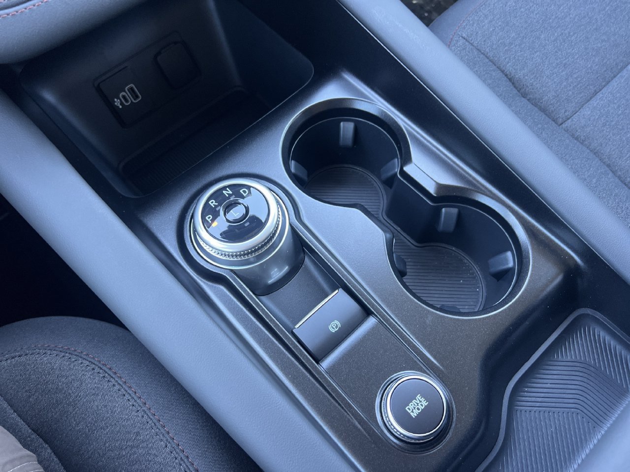 New 2026 Ford Explorer Active RWD image 8