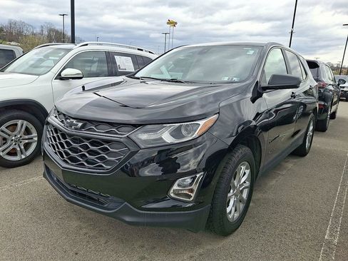 Used 2020 Chevrolet Equinox LS w/ LS Convenience Package image 3