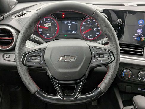 New 2026 Chevrolet Trax RS w/ Sunroof Package FWD image 23