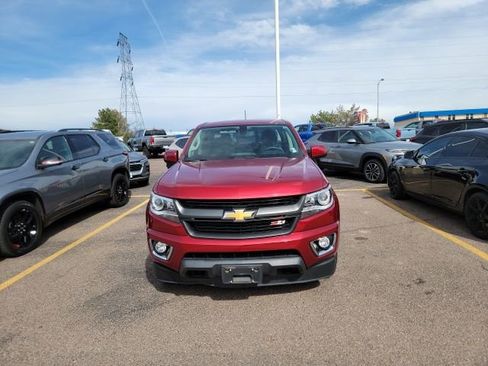 Used 2020 Chevrolet Colorado Z71 image 2