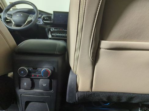 Used 2022 Ford Explorer Limited w/ Equipment Group 301A image 30