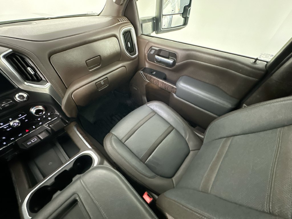 Used 2022 GMC Sierra 2500 Denali AWD/4WD image 9