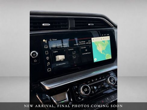 Used 2022 GMC Sierra 1500 Denali w/ Technology Package AWD/4WD image 7