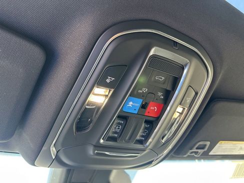 New 2025 Jeep Grand Cherokee L Altitude image 43