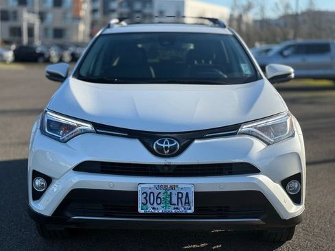 Used 2017 Toyota RAV4 Limited image 8