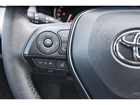 Used 2025 Toyota RAV4 XLE Premium FWD image 15
