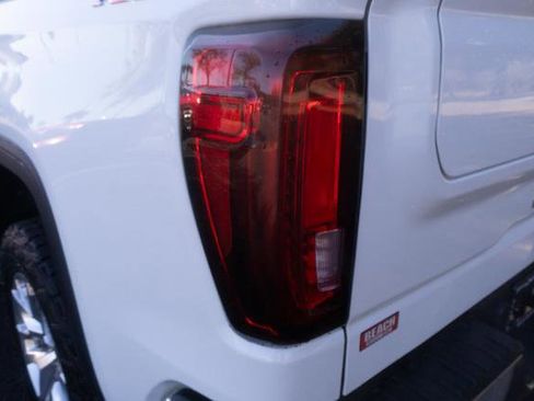 Used 2022 GMC Sierra 1500 SLT w/ SLT Premium Package image 35