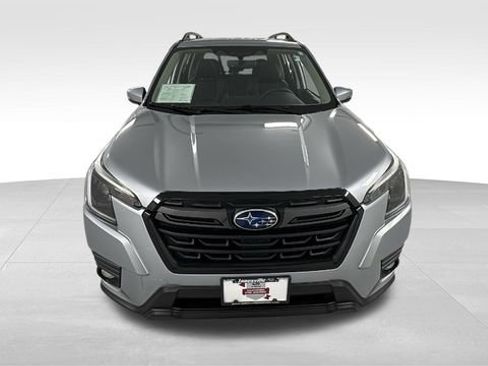 Certified 2023 Subaru Forester Limited image 9