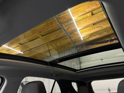 Used 2022 Chevrolet Equinox LT image 42