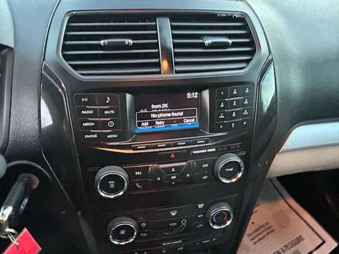 Used 2018 Ford Explorer 4WD image 12