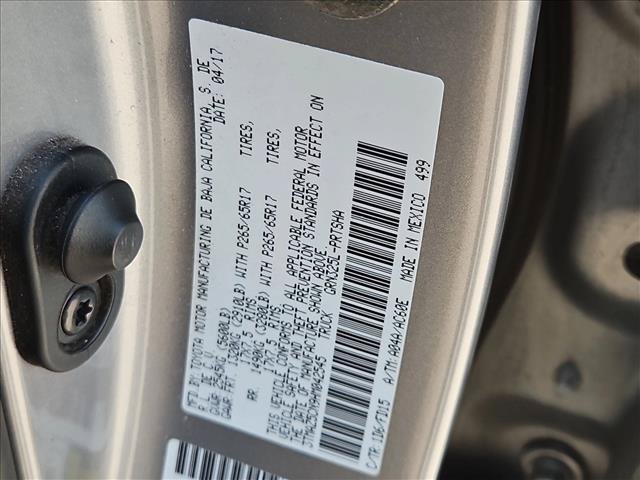 Used 2017 Toyota Tacoma TRD Sport w/ Tow Package RWD image 17