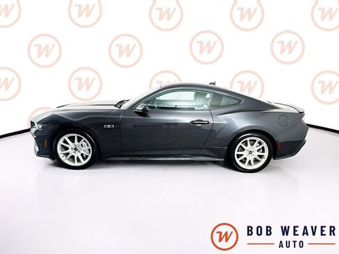 Used 2024 Ford Mustang GT Premium image 4