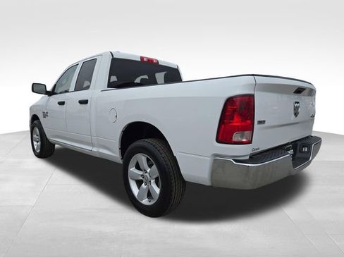 Used 2024 RAM 1500 Classic SLT AWD/4WD image 10