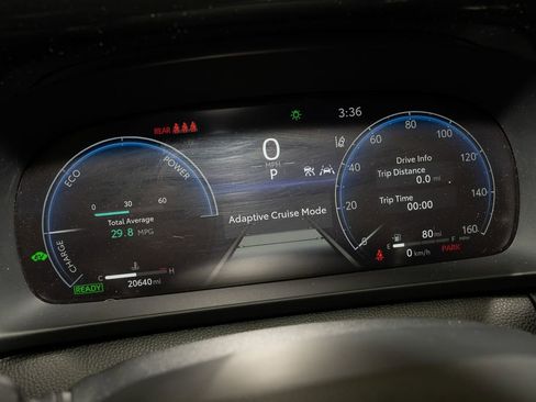 Used 2023 Toyota Crown Limited image 19