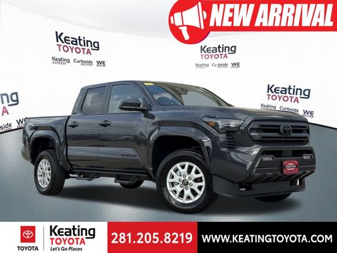 Certified 2025 Toyota Tacoma SR5 image 1