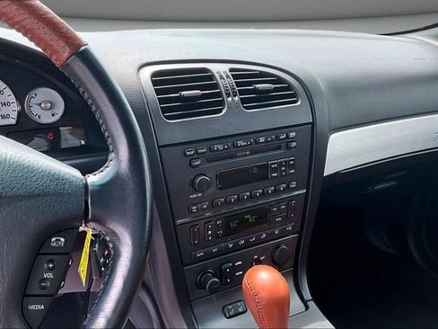 Used 2003 Ford Thunderbird RWD image 9