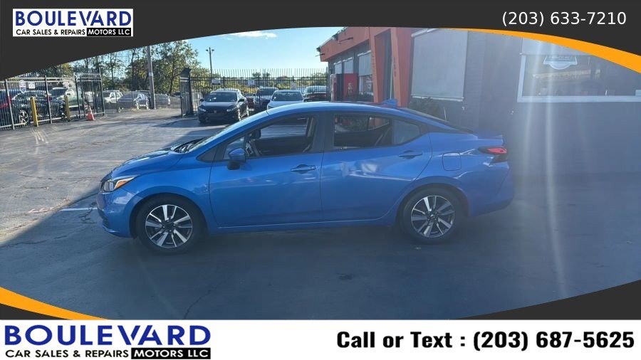 Used 2021 Nissan Versa SV FWD image 4