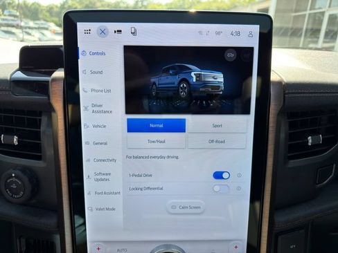 Used 2024 Ford F150 Lightning Lariat AWD/4WD image 39