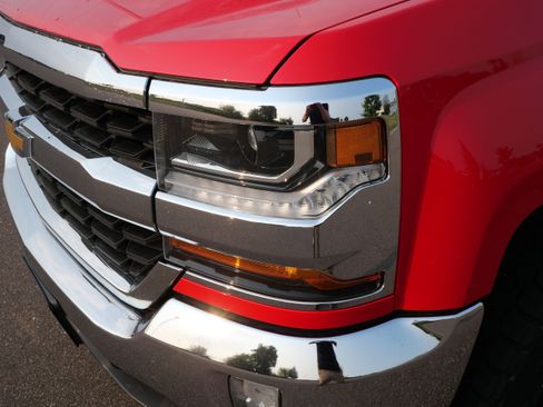 Used 2017 Chevrolet Silverado 1500 LT w/ All Star Edition AWD/4WD image 15