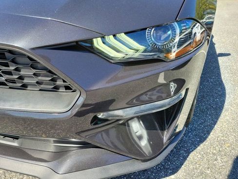 Used 2022 Ford Mustang Coupe image 16