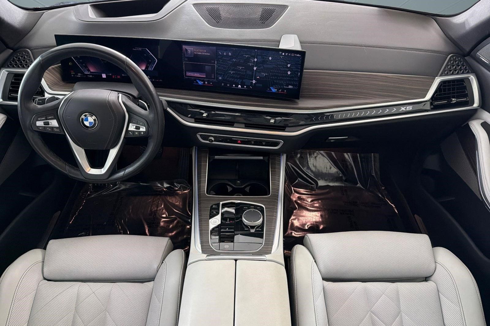 Used 2024 BMW X5 sDrive40i w/ Premium Package RWD image 16