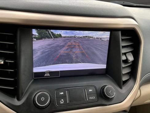 Used 2022 GMC Acadia Denali AWD/4WD image 16