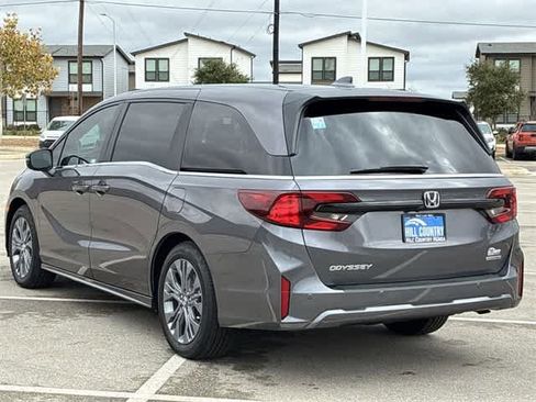 Certified 2026 Honda Odyssey Touring image 12