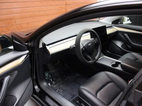 Used 2022 Tesla Model 3 Long Range image 7