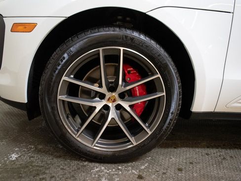 New 2026 Porsche Macan S image 15